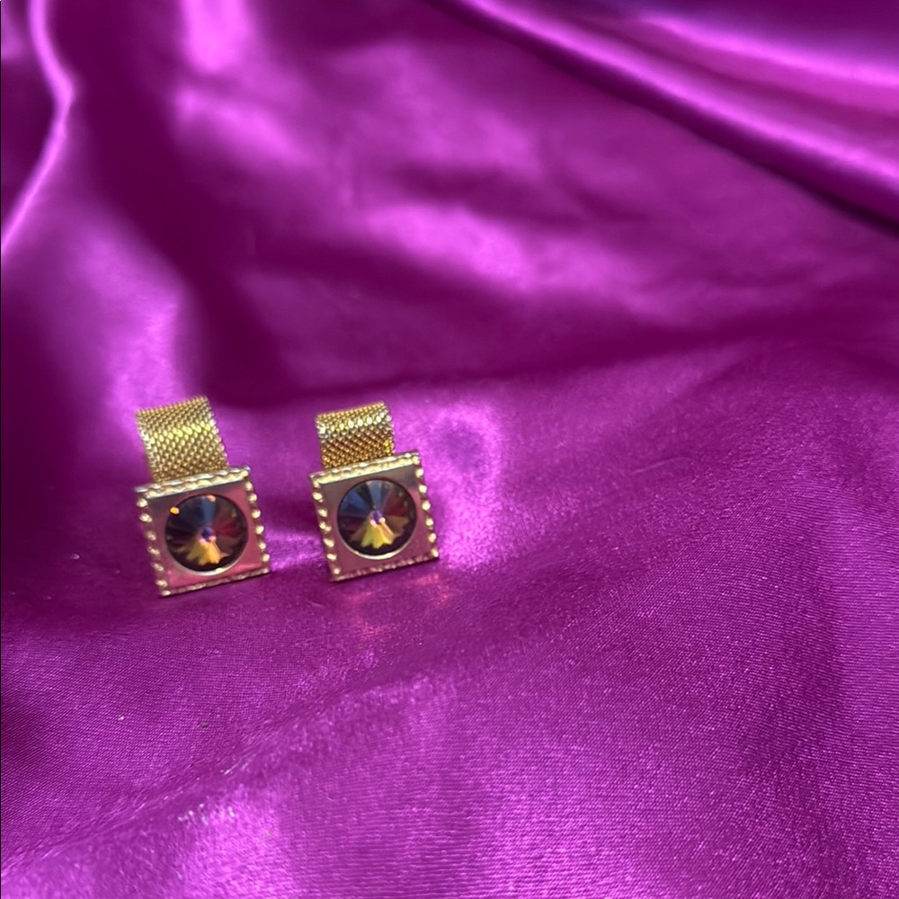 Elegant Gold and Multicolor chameleon jewel coloured cufflinks